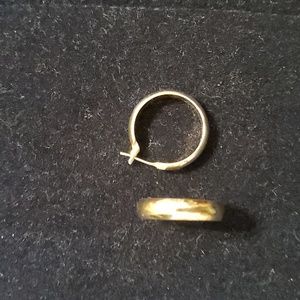 Goldtone hoop earrings